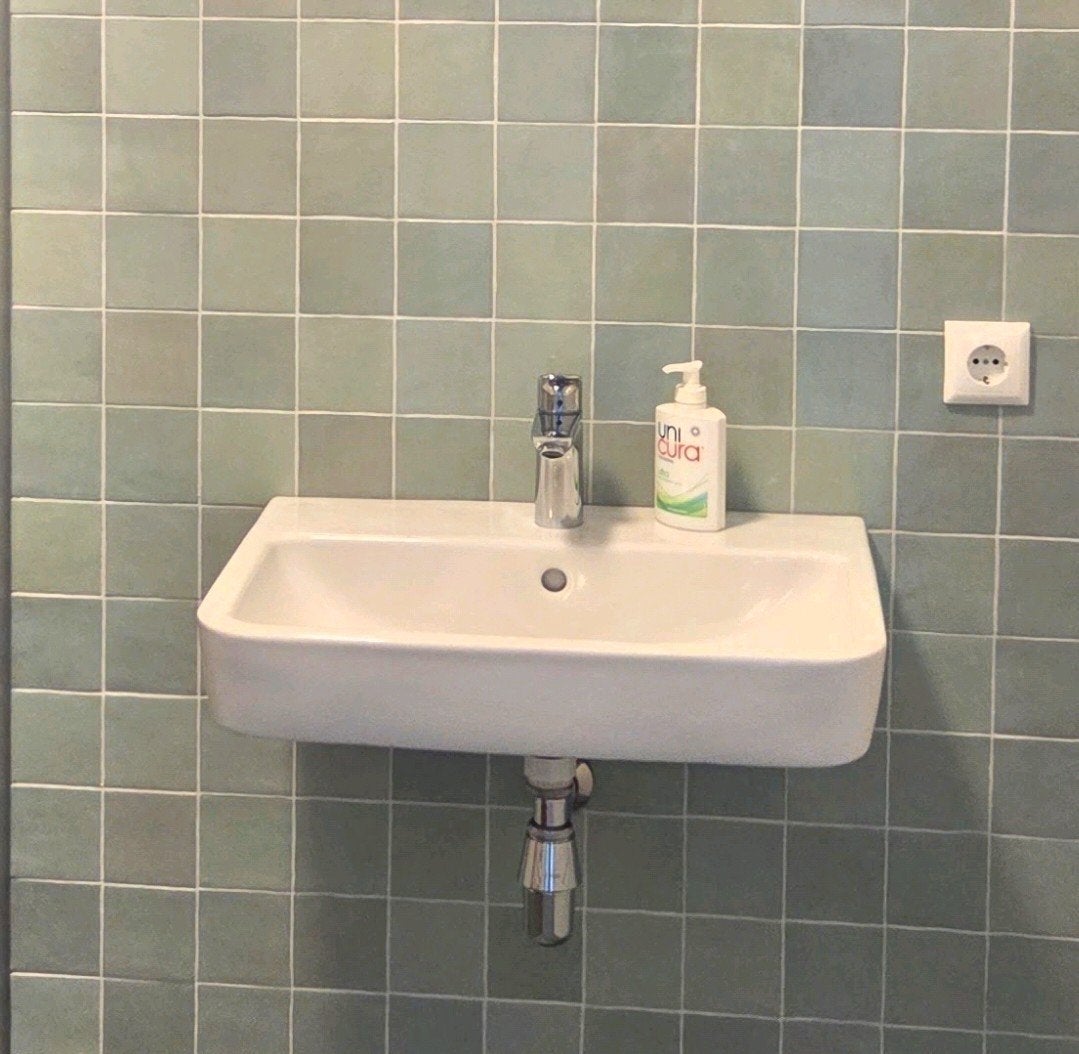 Villeroy & Boch, wastafel, Ophalen, 50 tot 100 cm, Zo goed als nieuw, Minder dan 100 cm