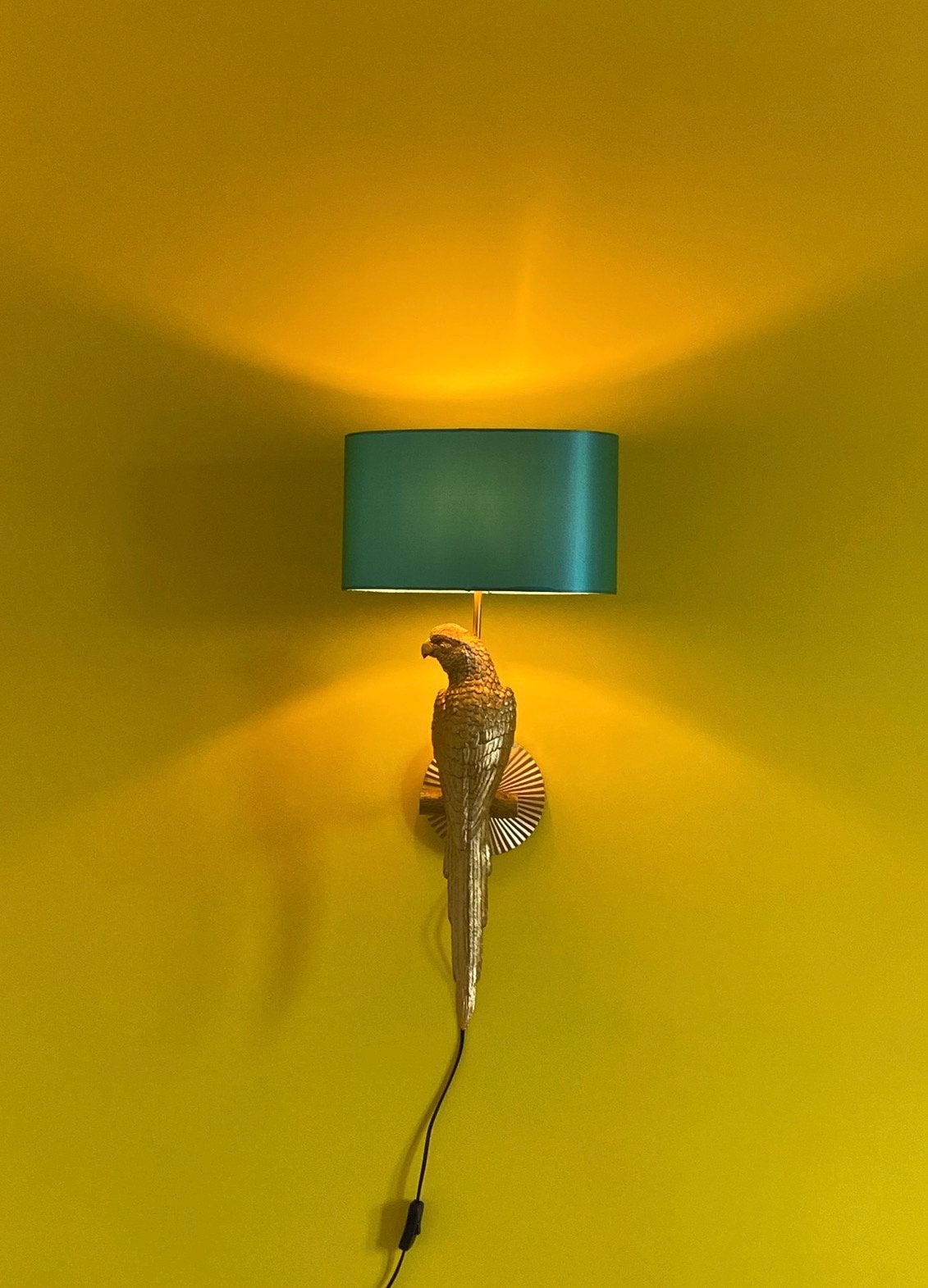 Wandlamp Percy Papegaai Goud met Turquoise Kap, Ophalen, Met schakelaar, Textiel, Meerkleurig