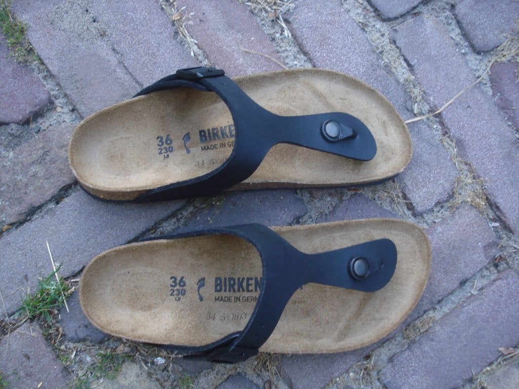 GRATIS VERZENDEN NIEUWE ZWARTE GIZEH BIRKENSTOCKS 36, Slippers, Verzenden, Zwart, Nieuw