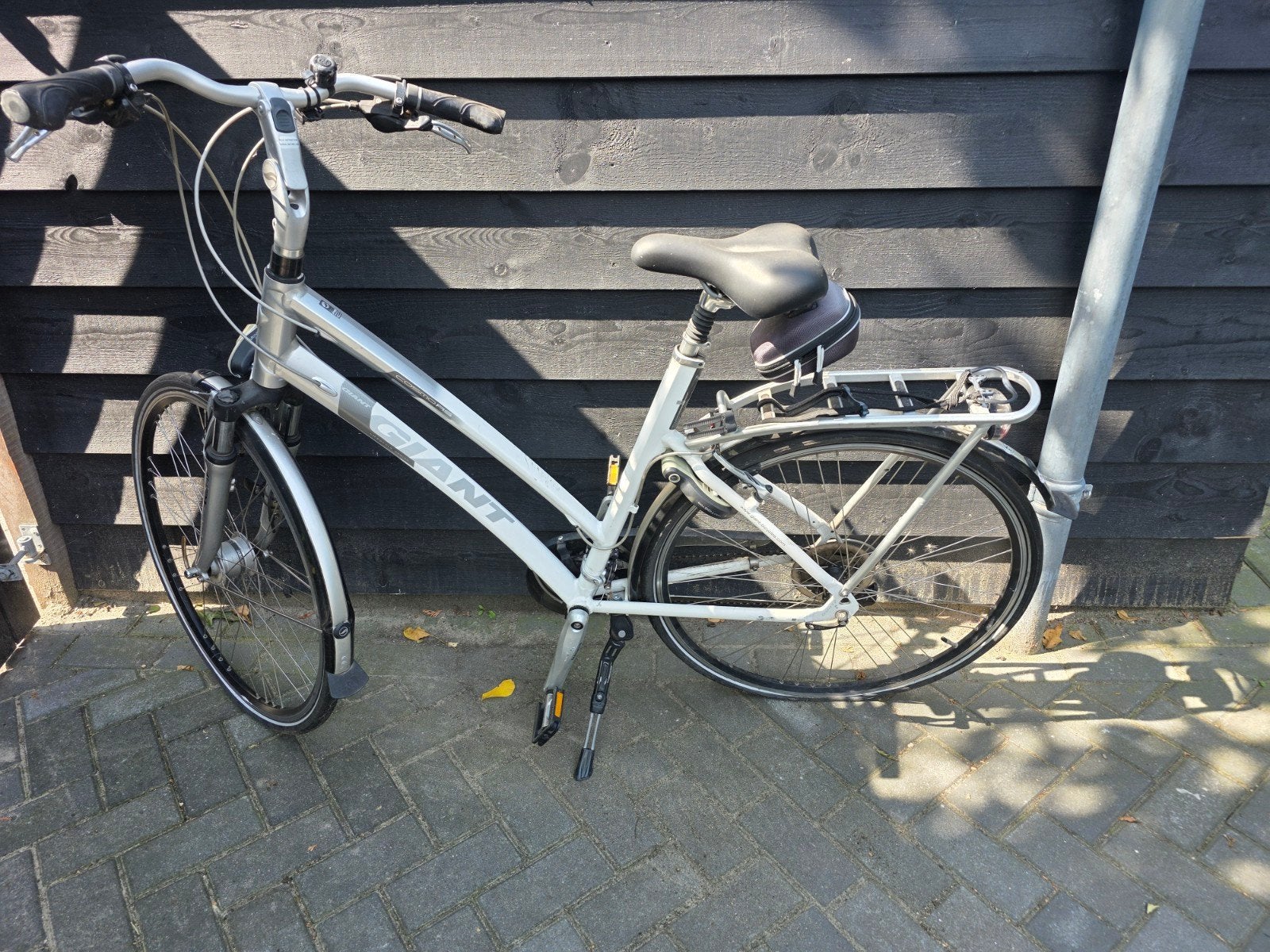 Giant Damesfiets - Comfortabel en Betrouwbaar, Ophalen, 28 inch, Velgrem, Giant