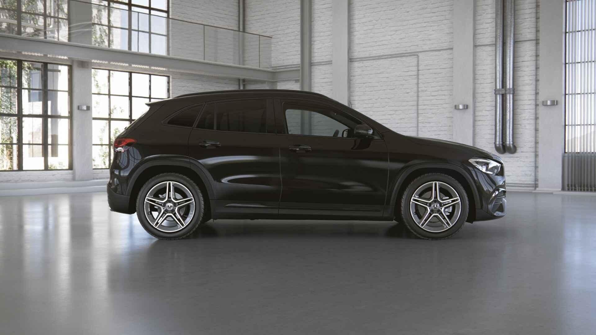 Mercedes-Benz GLA-klasse 200 AMG Line | Night | Trekhaak | P, Auto's, Dealer onderhouden, 15 km/l, 4 cilinders, Leder en Stof
