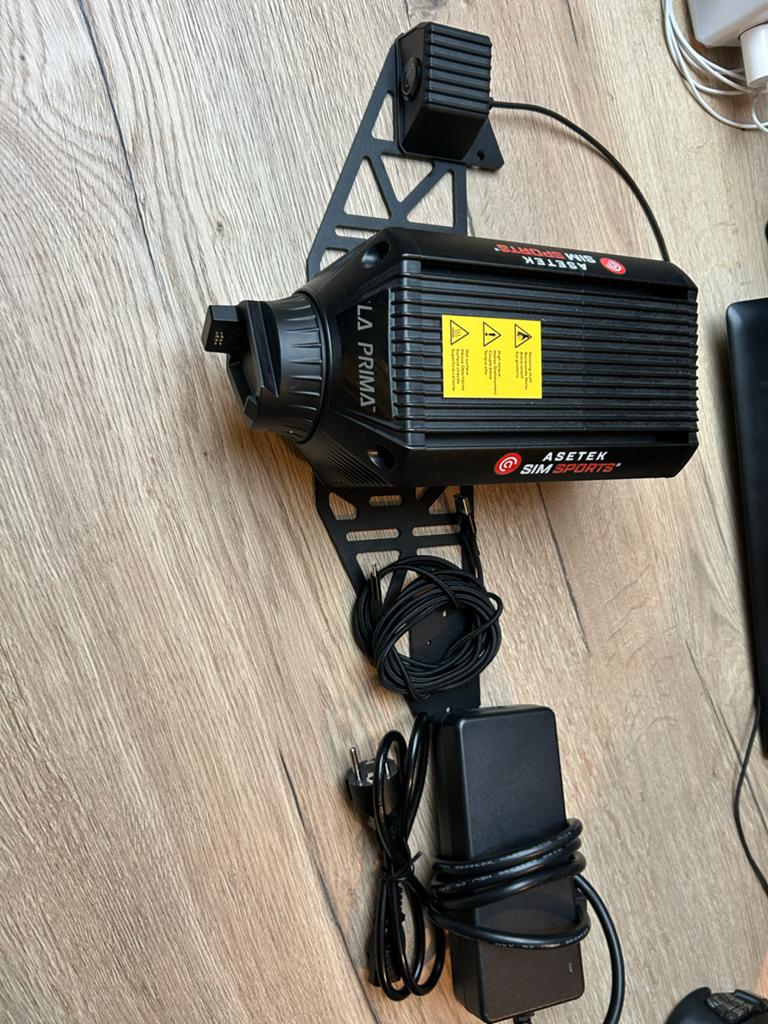 Asetek La Prima Direct Drive Wheelbase met Bottom Mount, Ophalen, Overige merken, Zo goed als nieuw