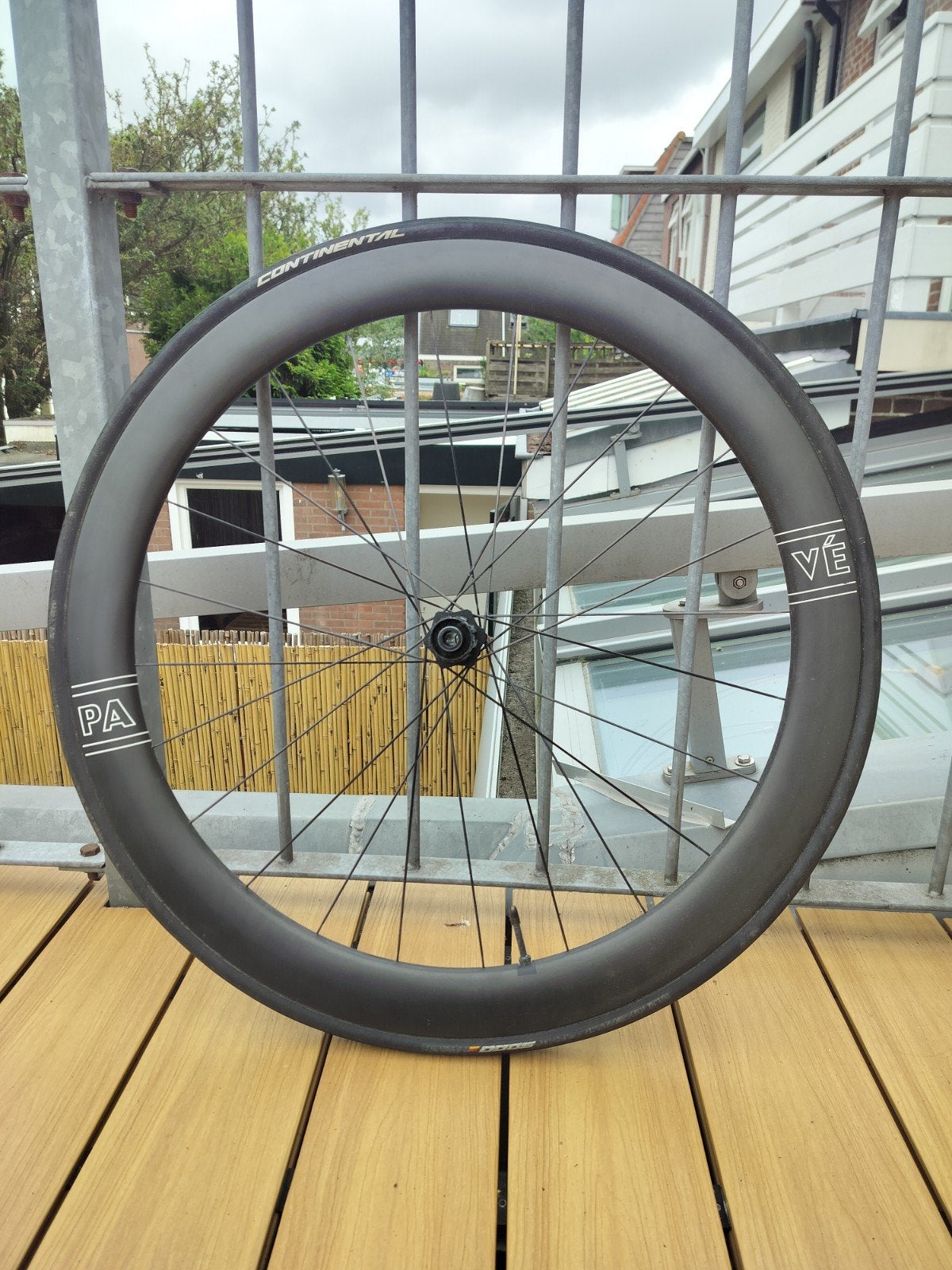 Custom Carbon Achterwiel 50mm DT Swiss 240 Disc, Wiel, DT Swiss, Ophalen of Verzenden, Zo goed als nieuw