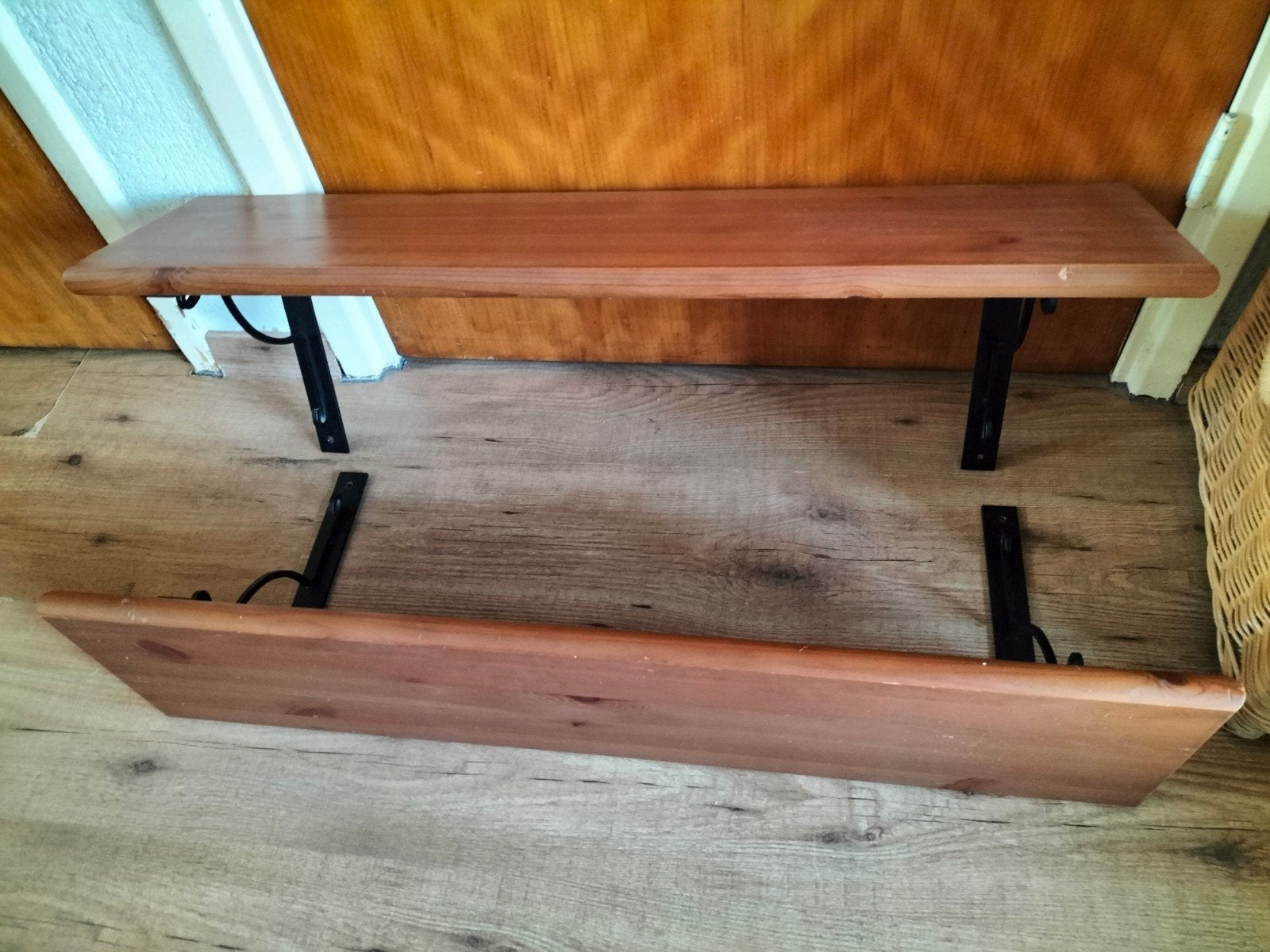 2x wandplank +steunen, IKEA EKBY,  pset €12,50, samen €20,-, Ophalen, Gebruikt