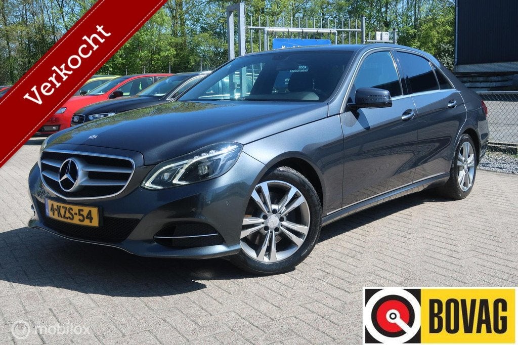Mercedes E-klasse 300 BlueTEC Ambition AUTOMAAT,TREKHAAK, Automaat, Achterwielaandrijving, Gebruikt, Leder en Stof