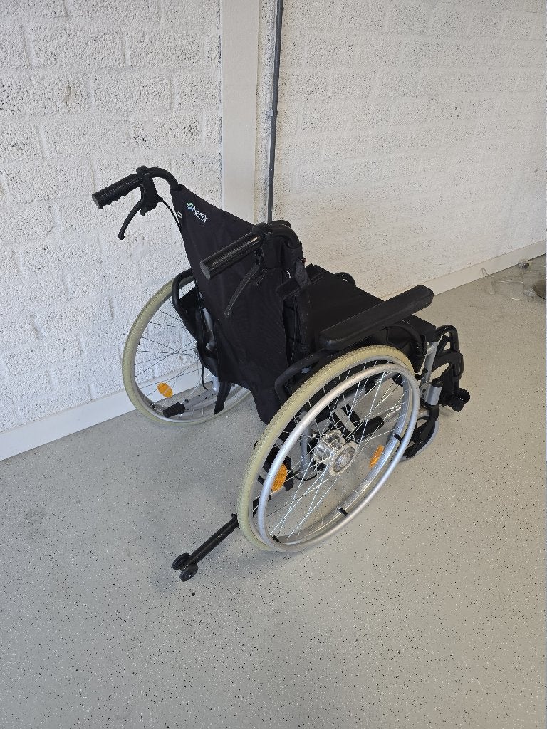 Inklapbare Breezy PariX rolstoel, handremmen begeleider, Gebruikt, BB, BB, Duwrolstoel
