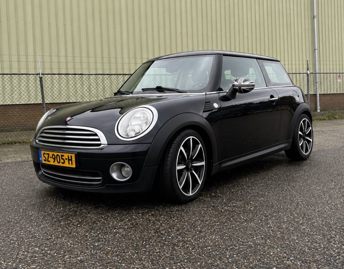 Mini 1.6 Cooper 2008 s look NIEUWE distributie NIEUWE APK, Voorwielaandrijving, 750 kg, 4 cilinders, 4 stoelen