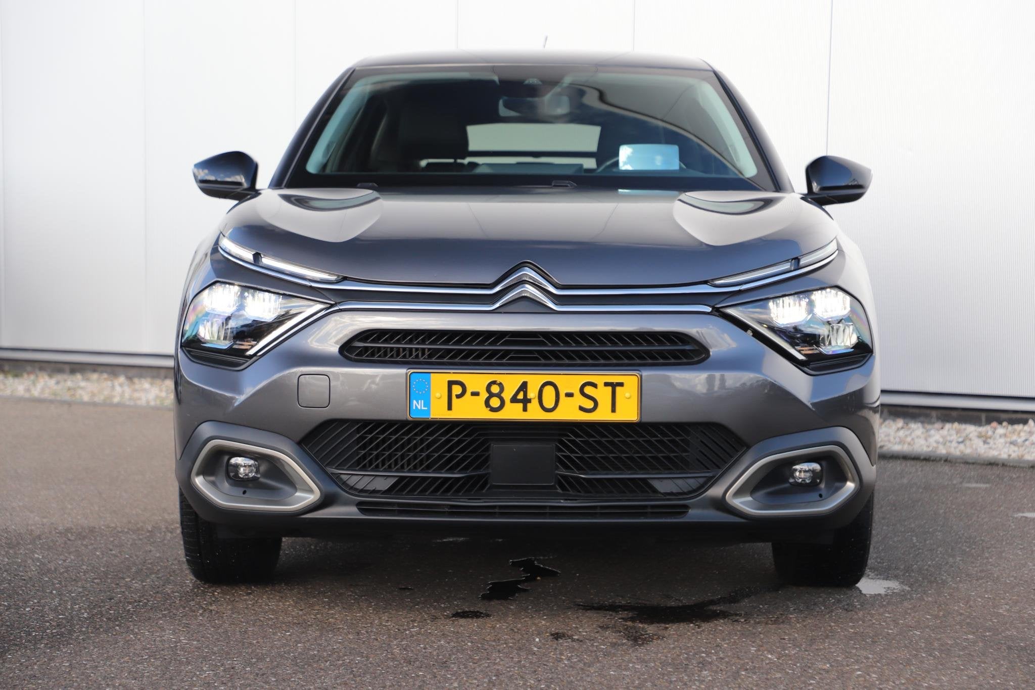 Citroen C4 1.2 Puretech Feel Pack 131PK Navigatie Achteruitr, Voorwielaandrijving, Gebruikt, Euro 6, 1199 cc