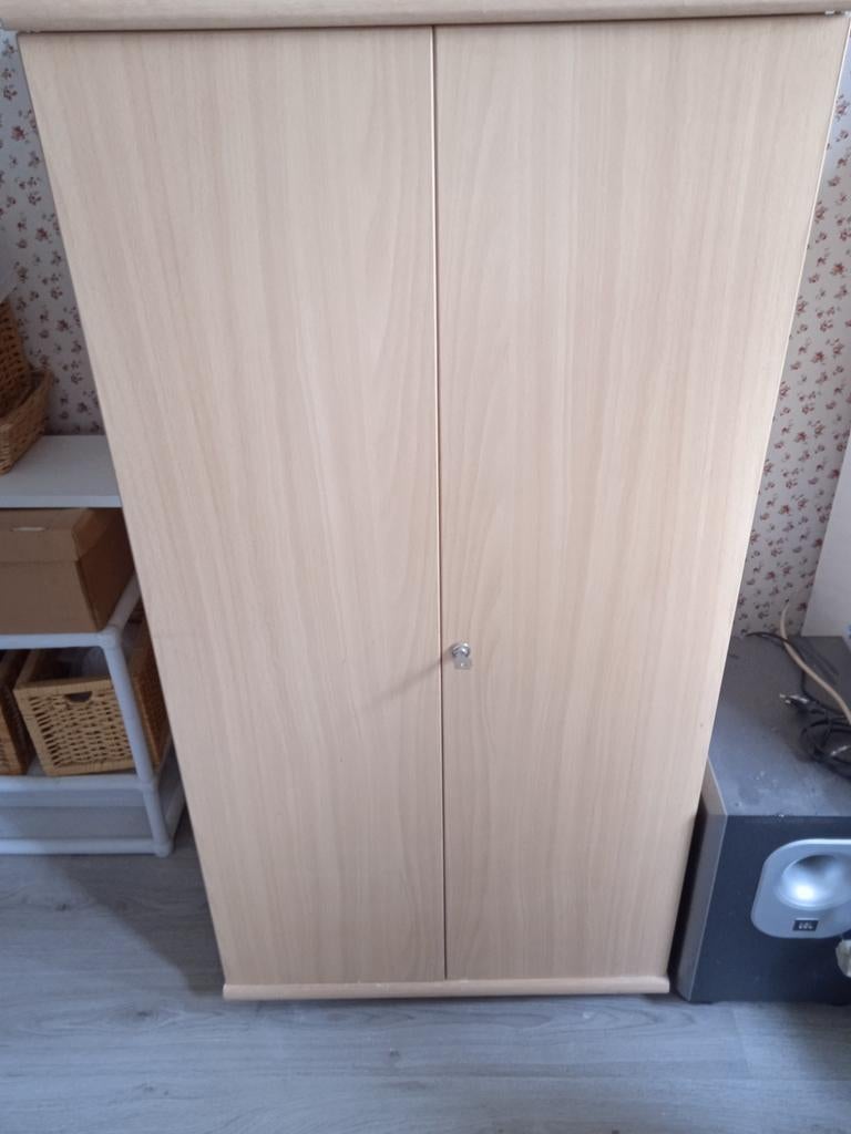 Compact maar ruime pc kast, Huis en Inrichting, Kasten | Computermeubels, Ophalen, 120 tot 170 cm