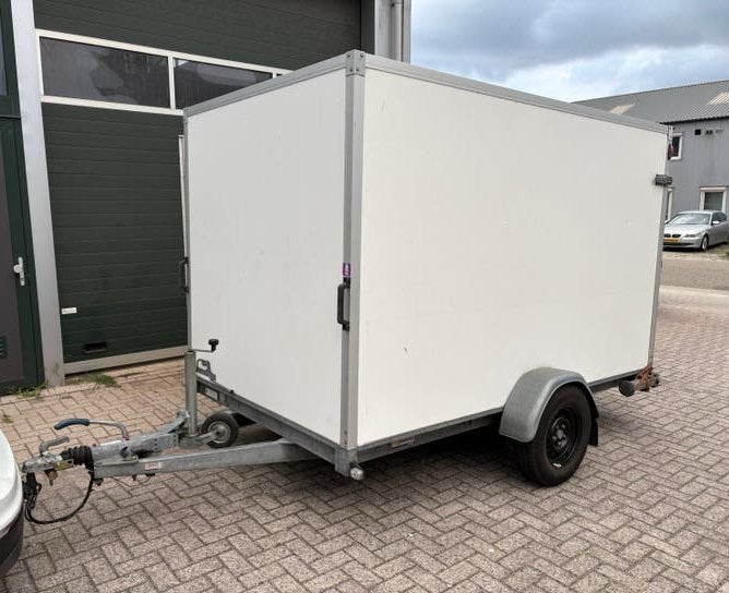 XL Gesloten aanhanger met laadklep 300x180x180cm 1350kg️❗️, Ophalen of Verzenden, Zo goed als nieuw