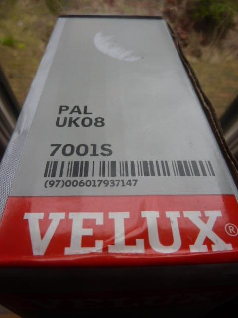 Nieuwe Velux jaloezieën /PAL UK08 ( 134 x 140 ), Ophalen of Verzenden, Nieuw, Wit