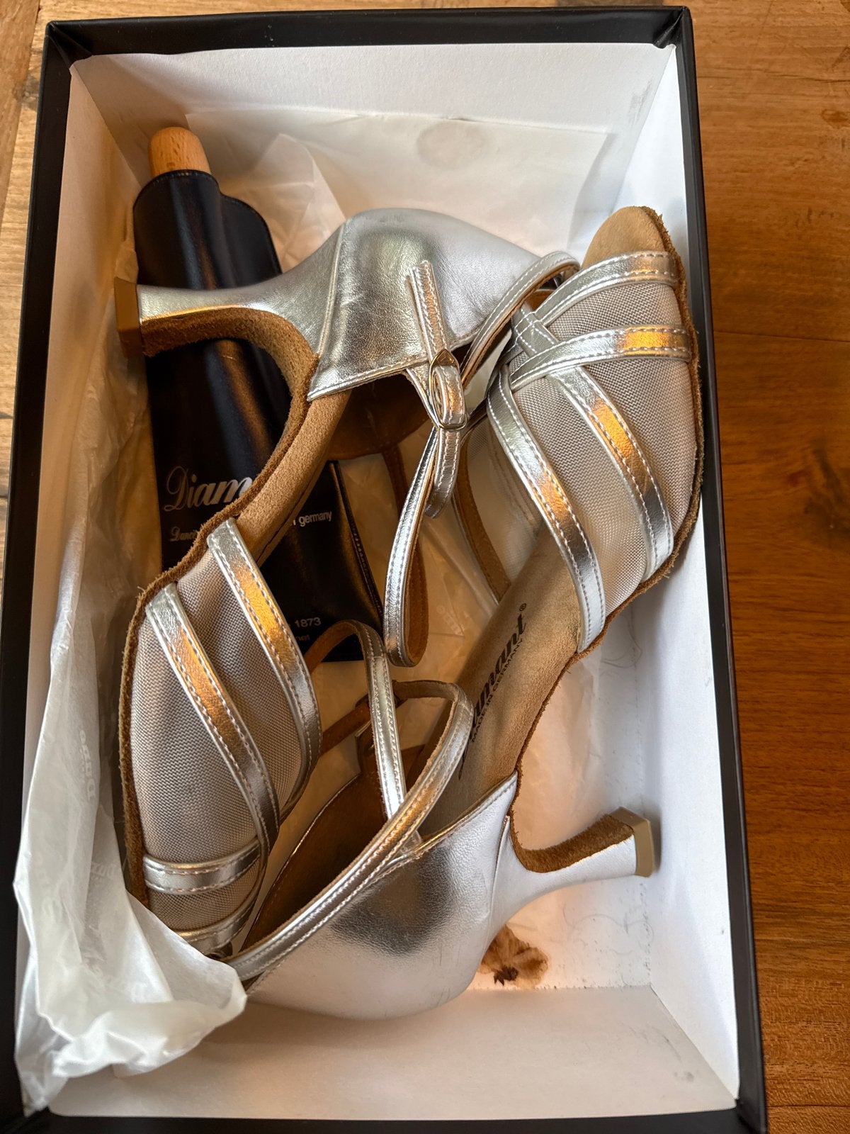 Mooie zilveren Diamant dansschoenen, maat 38 1/2, UK 5 1/2, Kleding | Dames, Schoenen, Ophalen of Verzenden, Gedragen, Dansschoenen