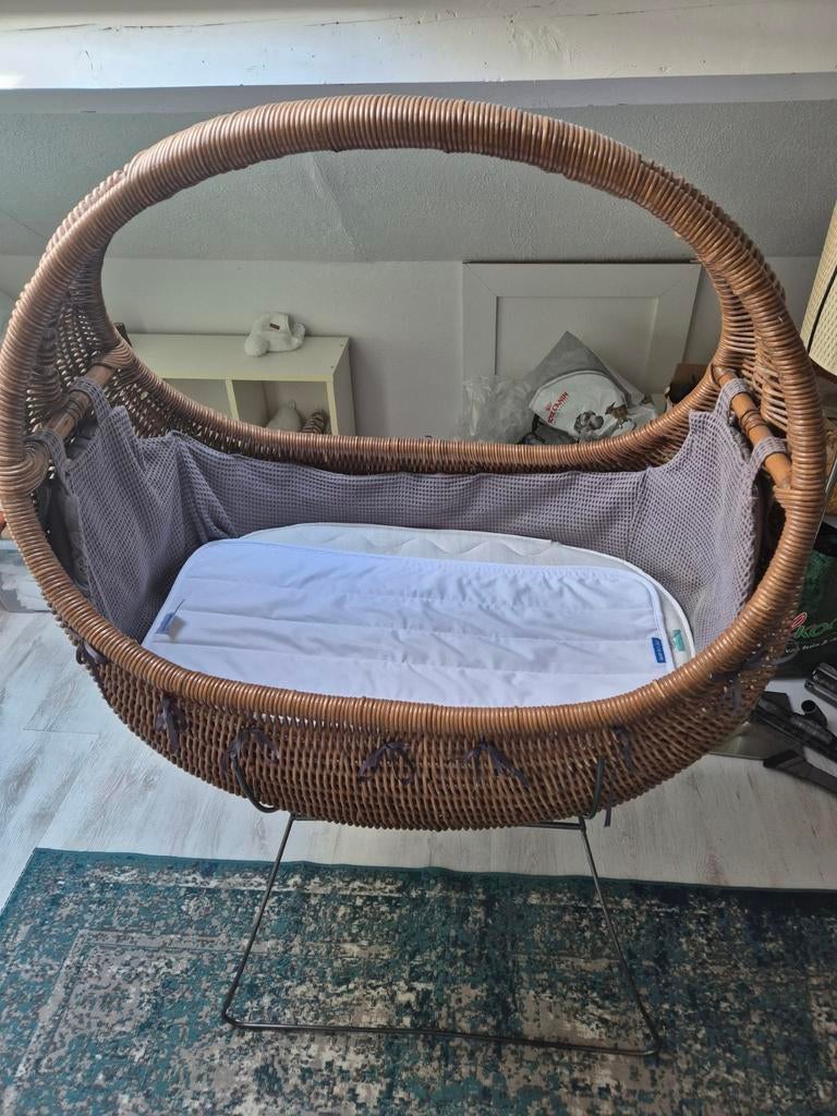 Celine Wieg - Rotan Wieg met Matras en Bekleding, Kinderen en Baby's, Babywiegjes en Ledikanten, Gebruikt, Wieg, Ophalen