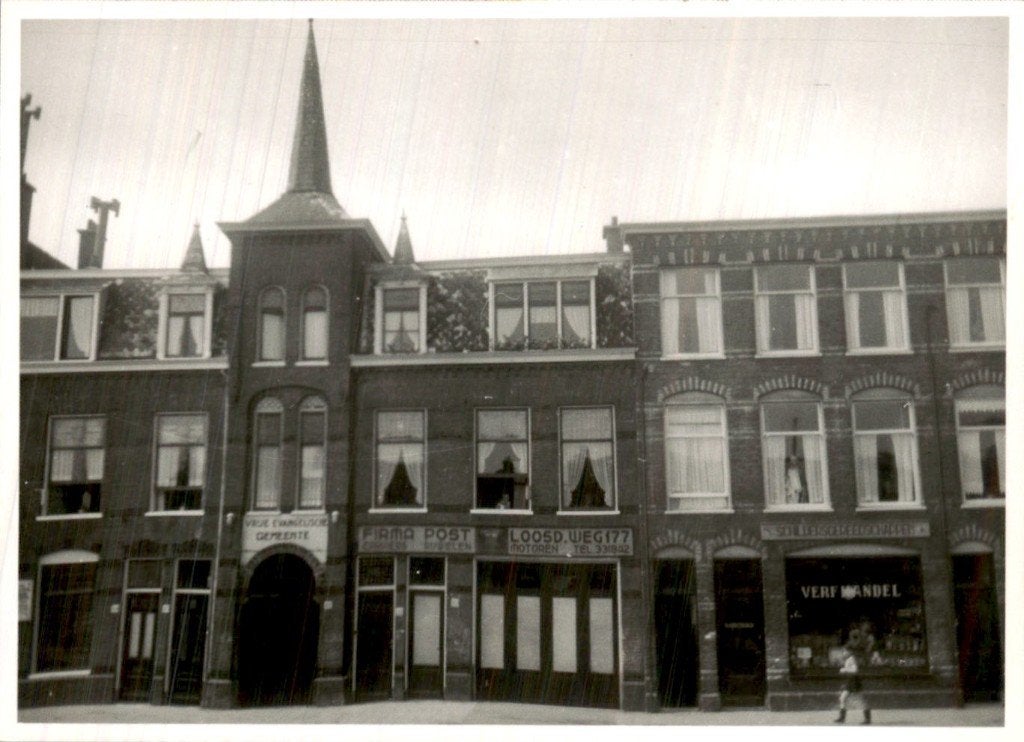 Den Haag - Winkelgevels - Verfwinkel, Verzamelen, Ansichtkaarten | Nederland, Gelopen, Zuid-Holland, 1940 tot 1960, Ophalen of Verzenden