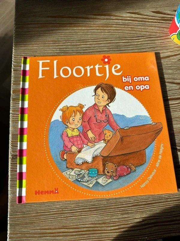 Floortje bij opa en oma, Boeken, Kinderboeken | Kleuters, Ophalen of Verzenden, Zo goed als nieuw, Jongen of Meisje, Fictie algemeen
