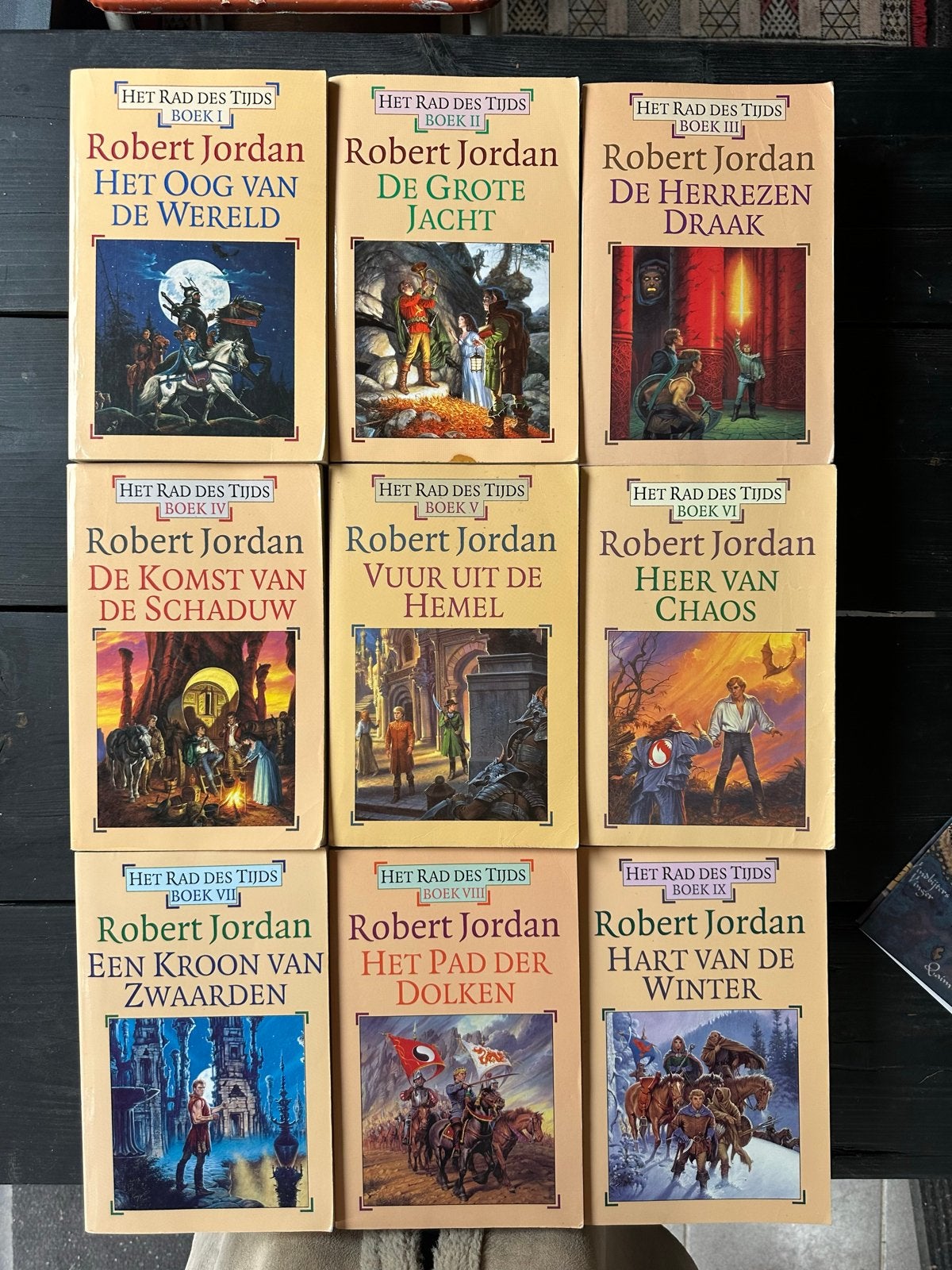 Het Rad des Tijds - Boeken 1 t/m 9 - Robert Jordan, Ophalen of Verzenden, Gelezen