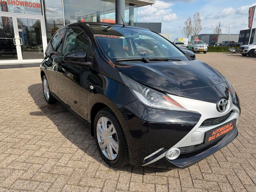 Toyota Aygo 1.0 VVT-i x-wave, Cabrio, Airco, L:m Velgen, Etc, Voorwielaandrijving, Stof, Gebruikt, 4 stoelen