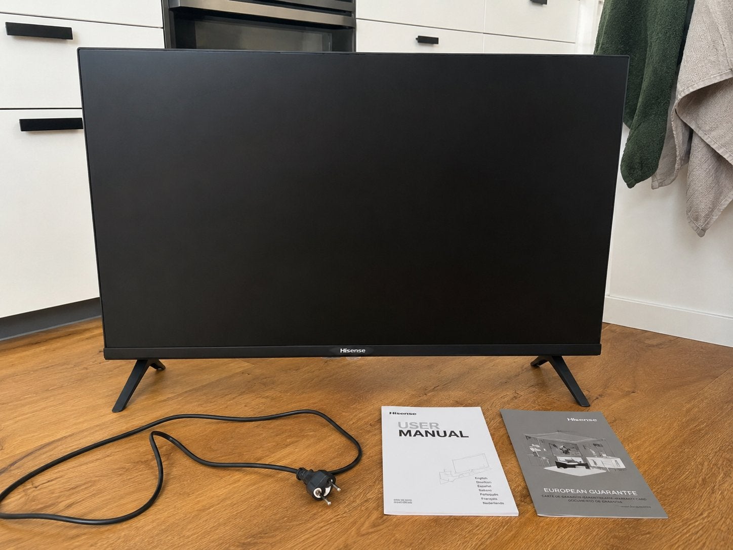 Hisense 32 inch Full HD Smart TV - Zo goed als nieuw, Overige merken, Ophalen of Verzenden, Zo goed als nieuw, Smart TV