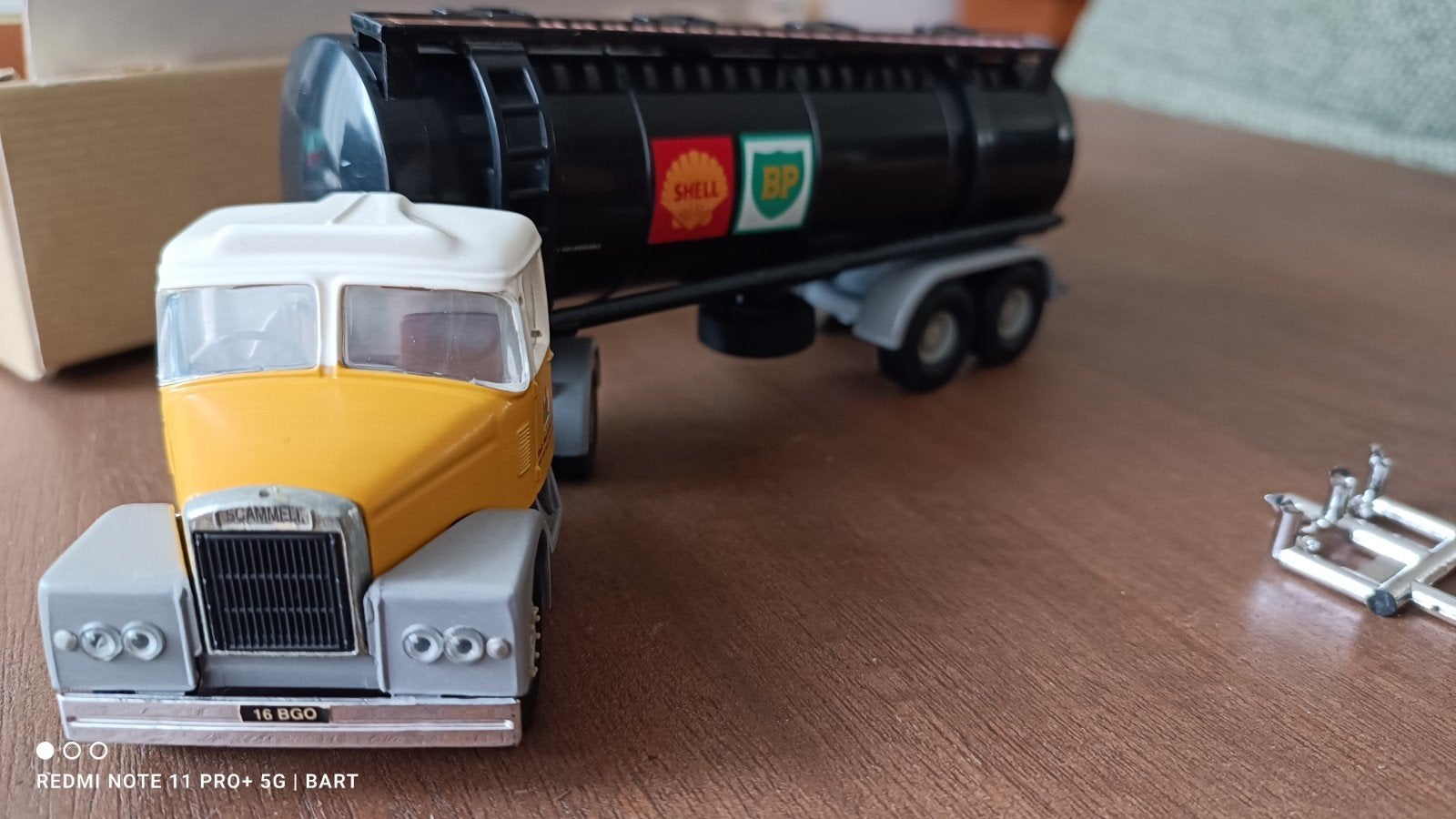 SCAMMELL HIGHWAYMAN BP SHELL 2AS TANKTRAILER CORGI, Ophalen of Verzenden, Zo goed als nieuw, Bus of Vrachtwagen, Corgi