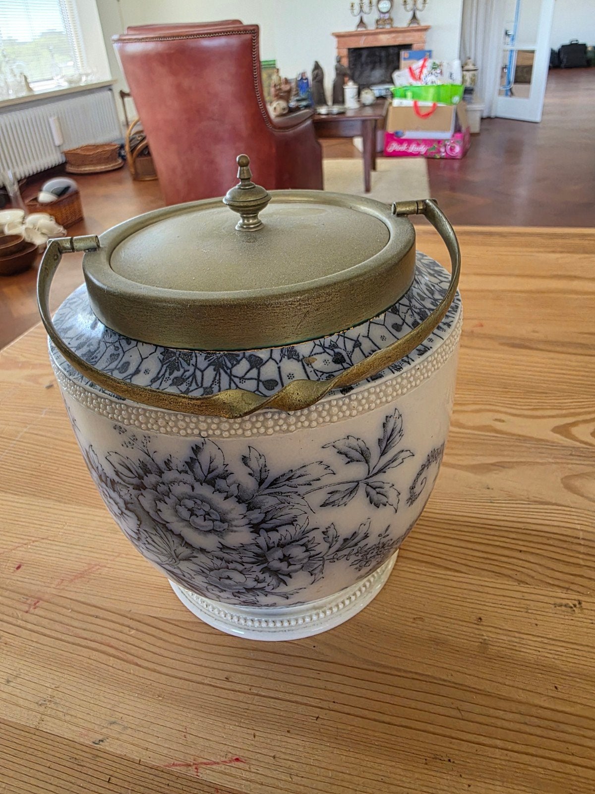 Antieke Carlton Ware koekjespot met bloemmotief, Antiek en Kunst, Ophalen