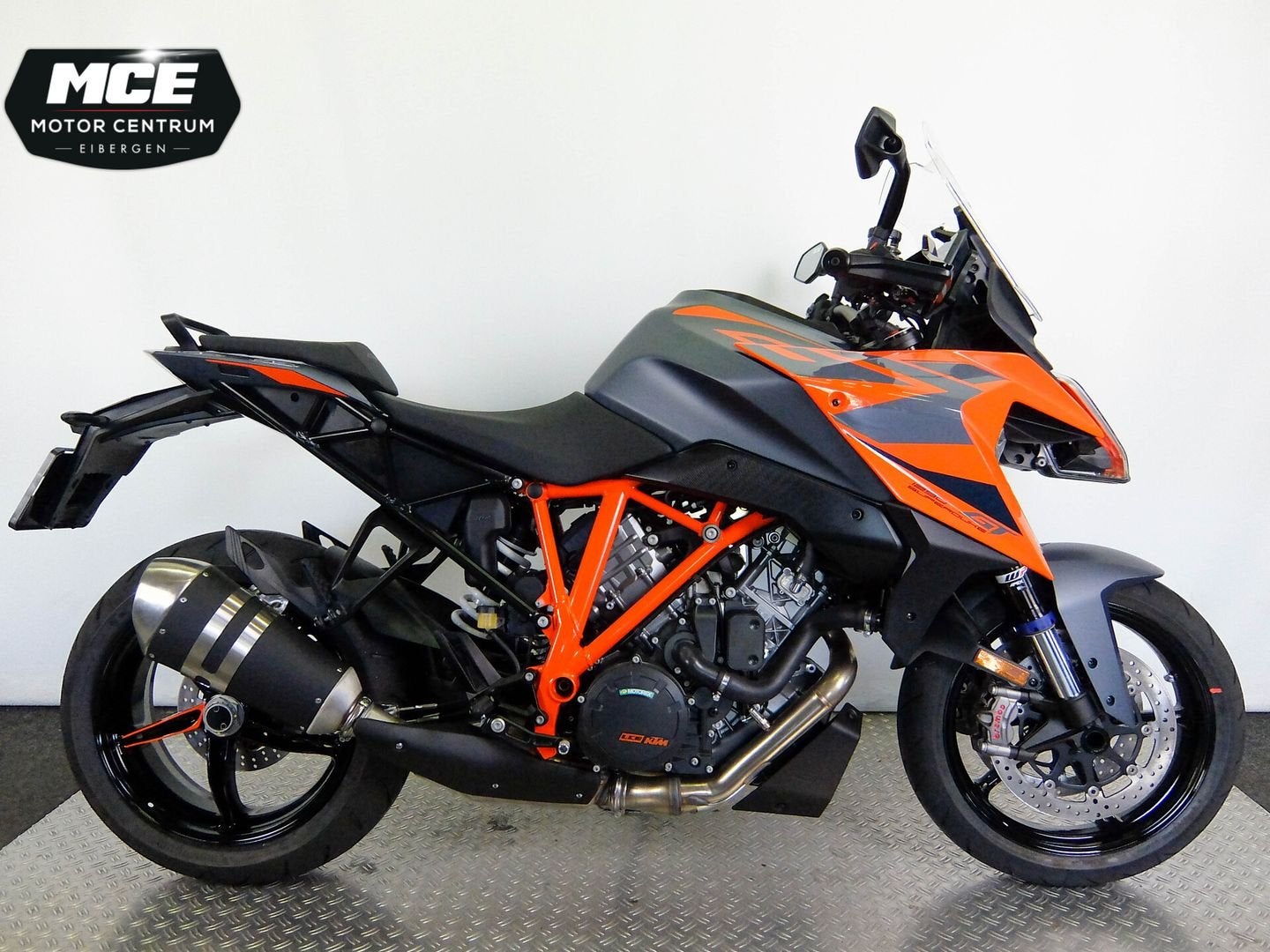 KTM 1290 SUPER DUKE GT (2025 model 2024), 2 cilinders, KTM, Motorrijbewijs A, Bedrijf