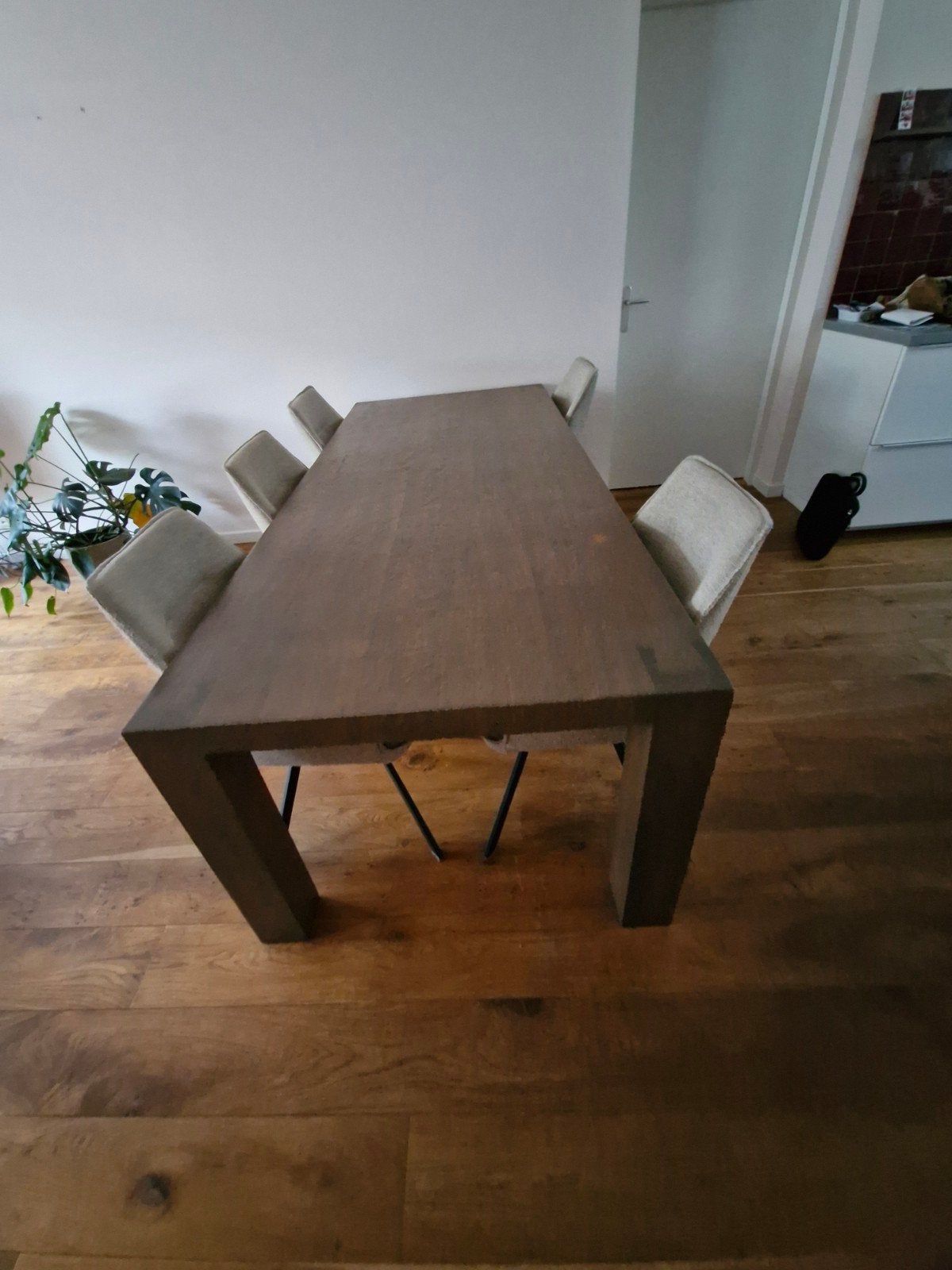 Te koop massief eiken eettafel, donker bruin, Ophalen