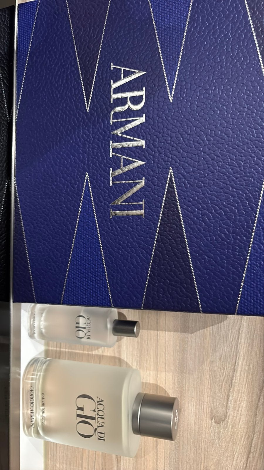 Armani acqua di gio eau de toilette set 100ml + 10ml, Ophalen of Verzenden, Zo goed als nieuw