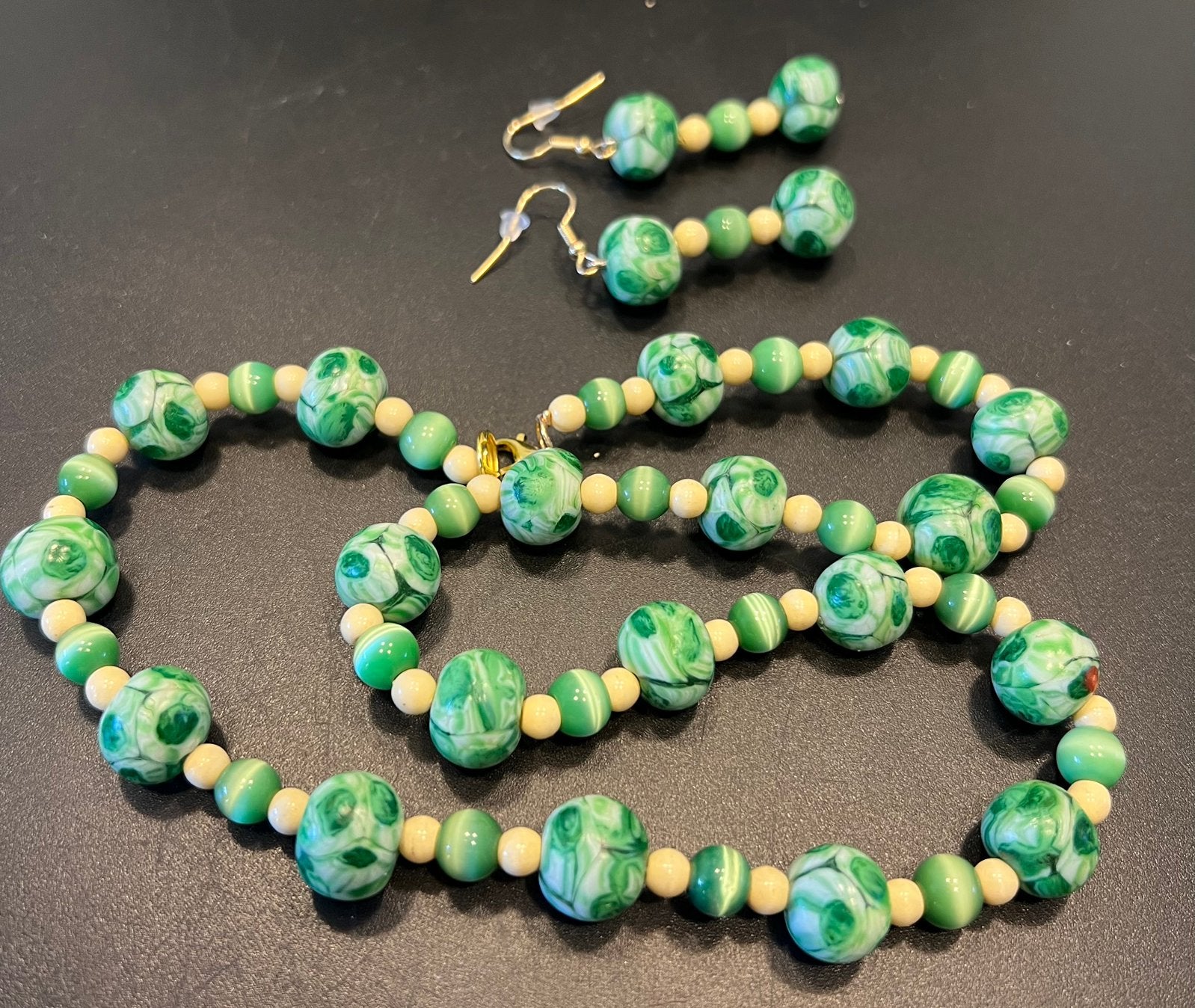 Handmade groene millefiori Java kralen ketting en oorbellen, Ophalen of Verzenden, Zo goed als nieuw, Groen, Overige materialen