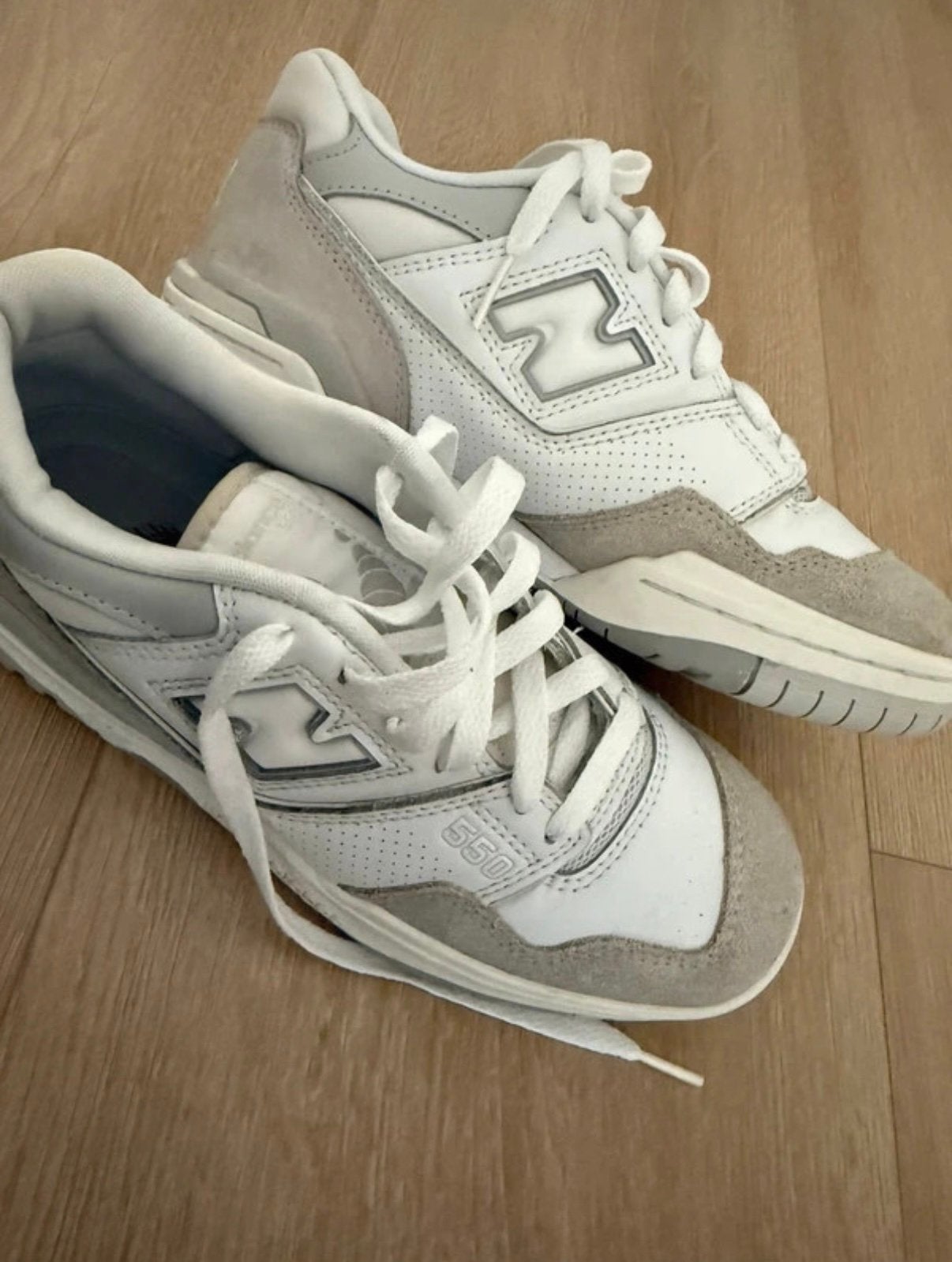 New balance 550, Ophalen of Verzenden, Zo goed als nieuw, Sneakers of Gympen