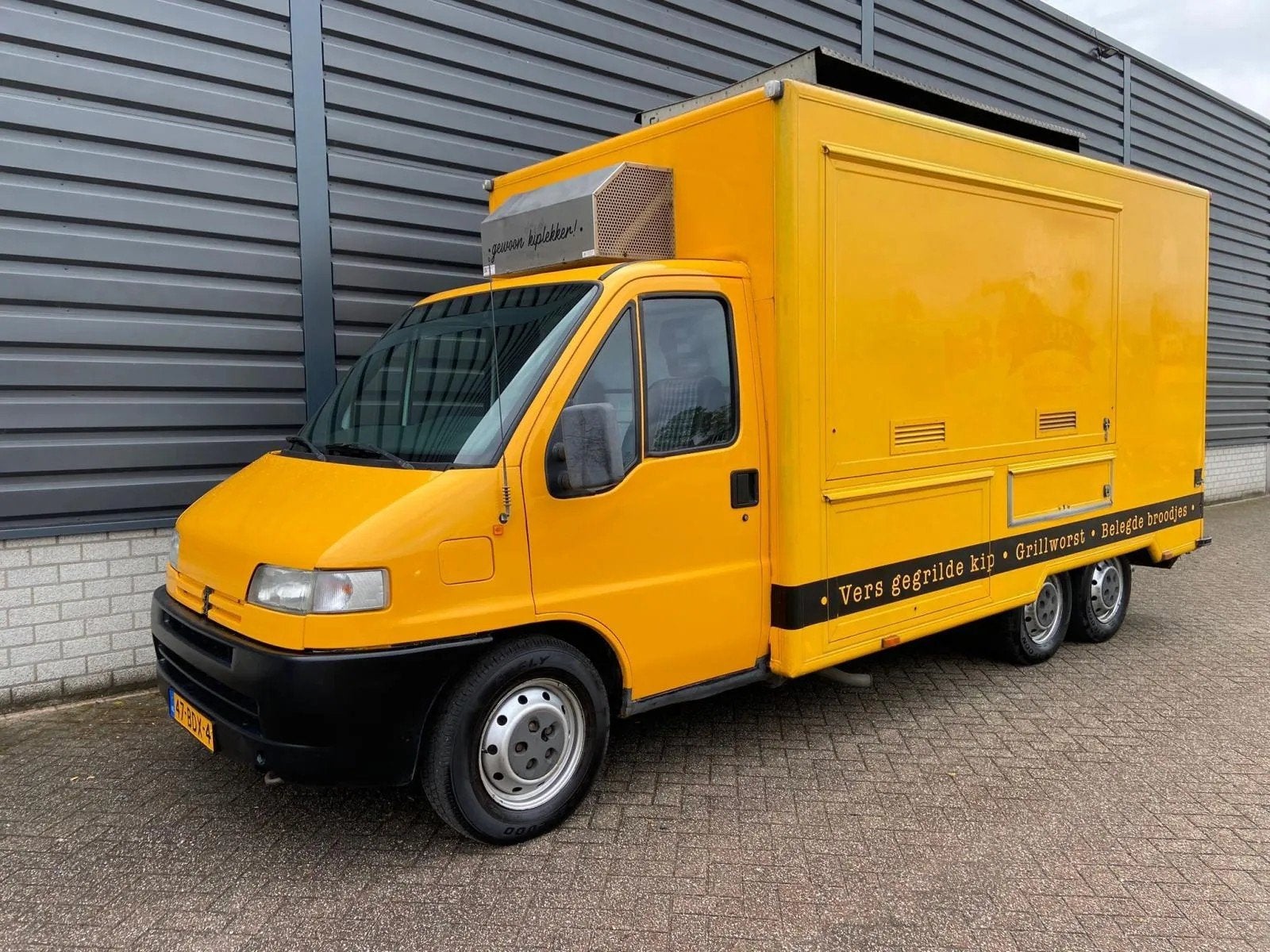 PEUGEOT 230 2.5 103PK, Auto's, Peugeot, Euro 2, Stof, Gebruikt, 4 cilinders