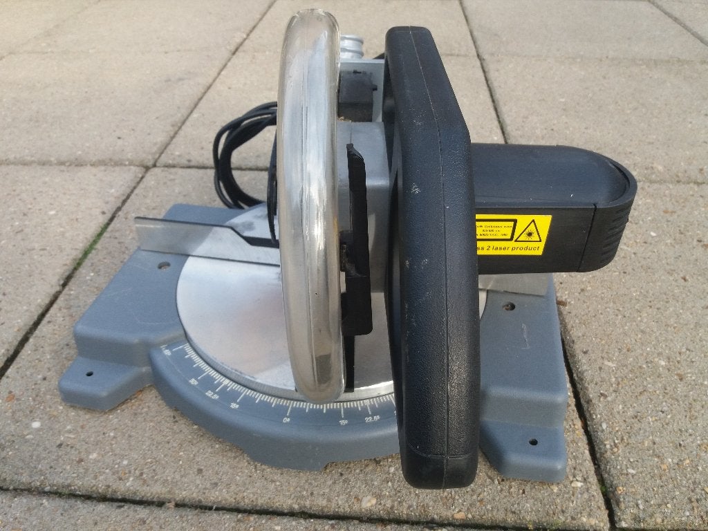 AFKORTZAAG MACHINE  1200 WATT., Ophalen, Gebruikt, Kinzo, Afkortzaag