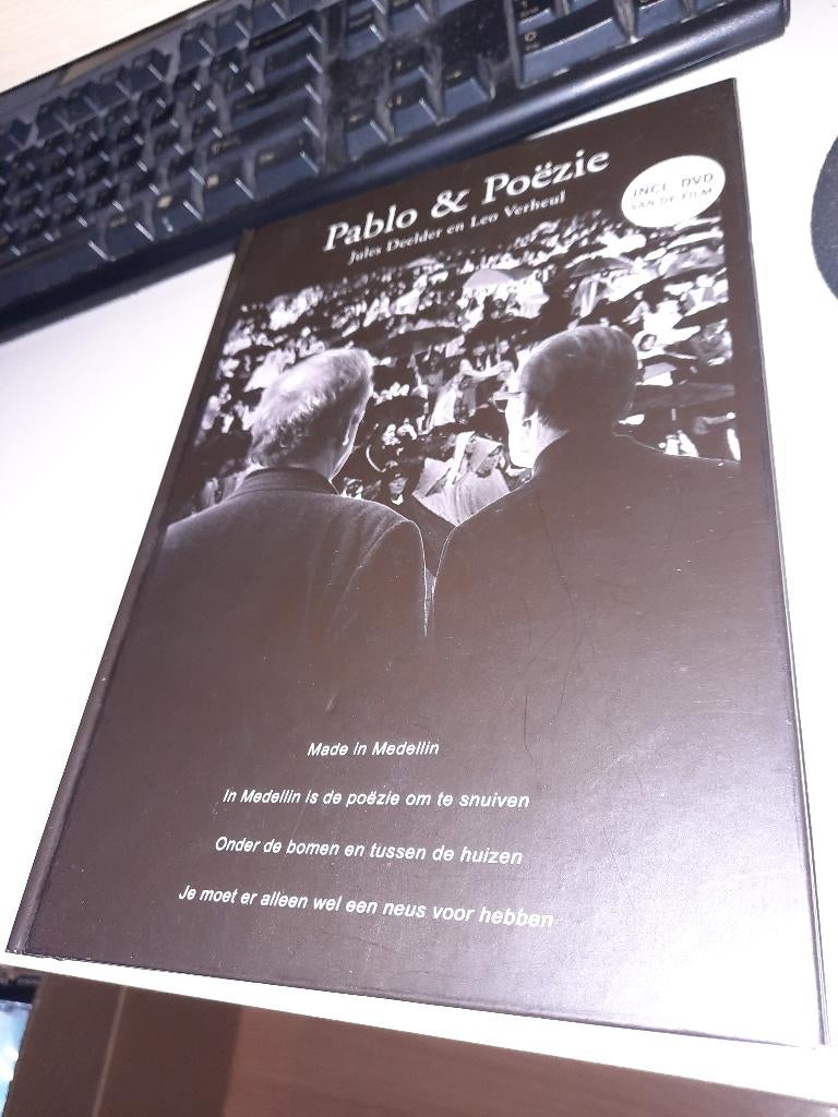 Boek incl. DVD Pablo & poezie Jules Deelder, Ophalen, Zo goed als nieuw, Artiest