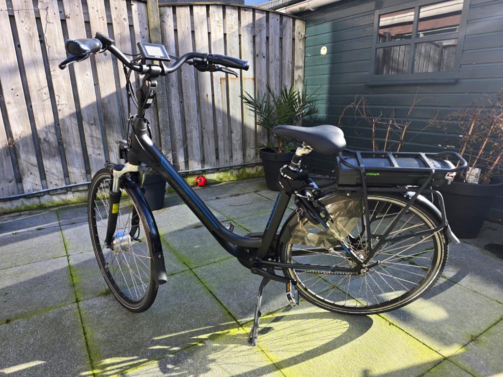 Herenfiets accu defect, Fietsen en Brommers, Elektrische fietsen, Gebruikt, Overige merken, Ophalen
