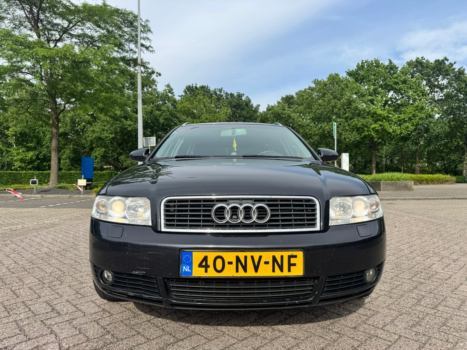 Audi A4 2.0 Avant 96KW AUT 2004 Zwart NWE APK/NAP, Auto's, Audi, 730 kg, 4 cilinders, 1984 cc, A4