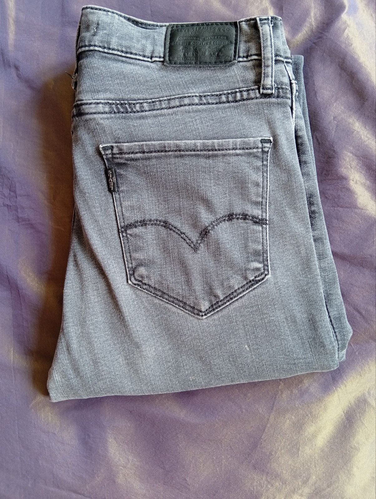 Levis 247 High Rise straight 28, Ophalen, W36 - W38 (confectie 52/54), Grijs, Gedragen