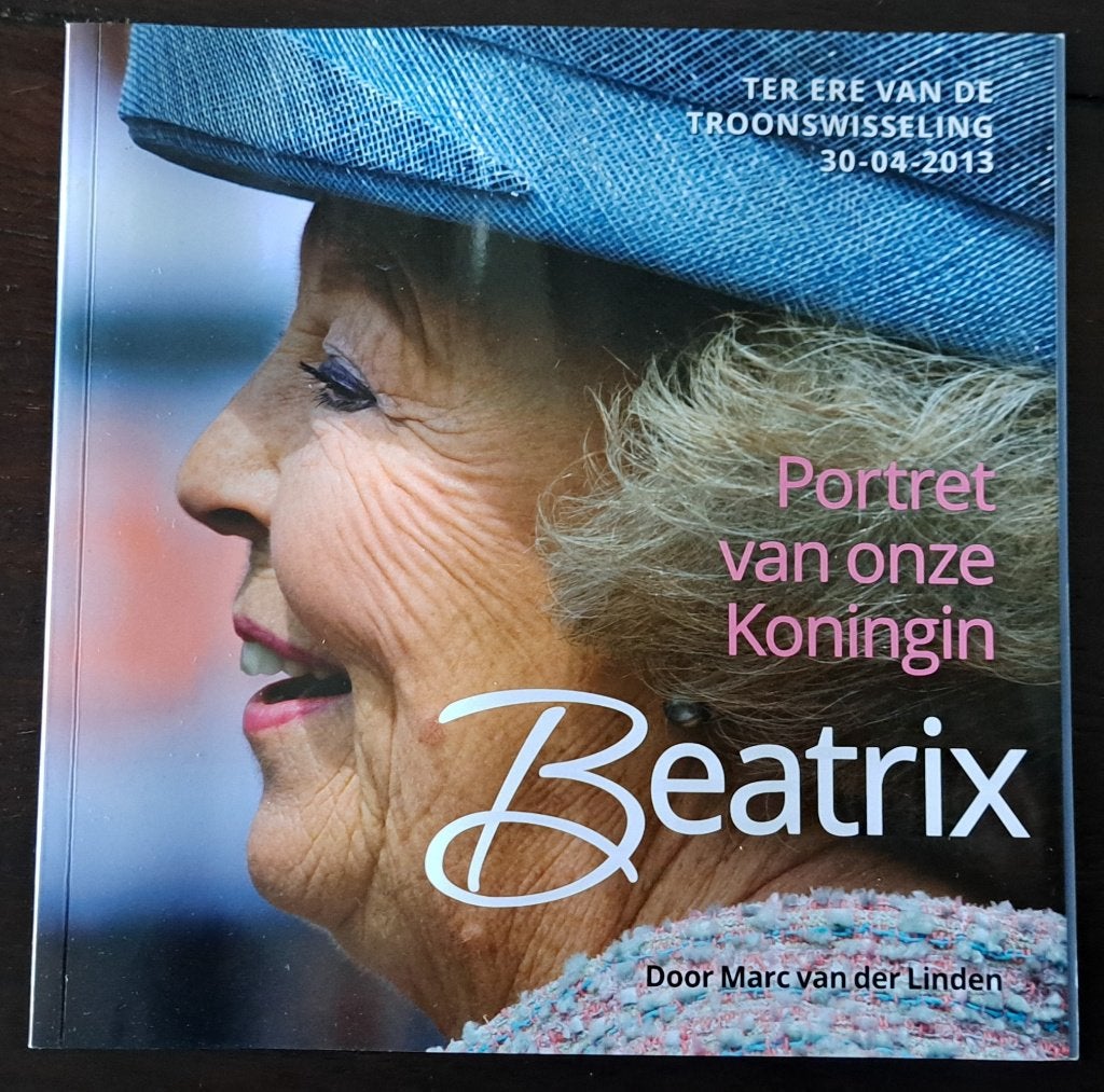 boekje: Portret van onze Koningin Beatrix, Ophalen of Verzenden, Zo goed als nieuw, Tijdschrift of Boek