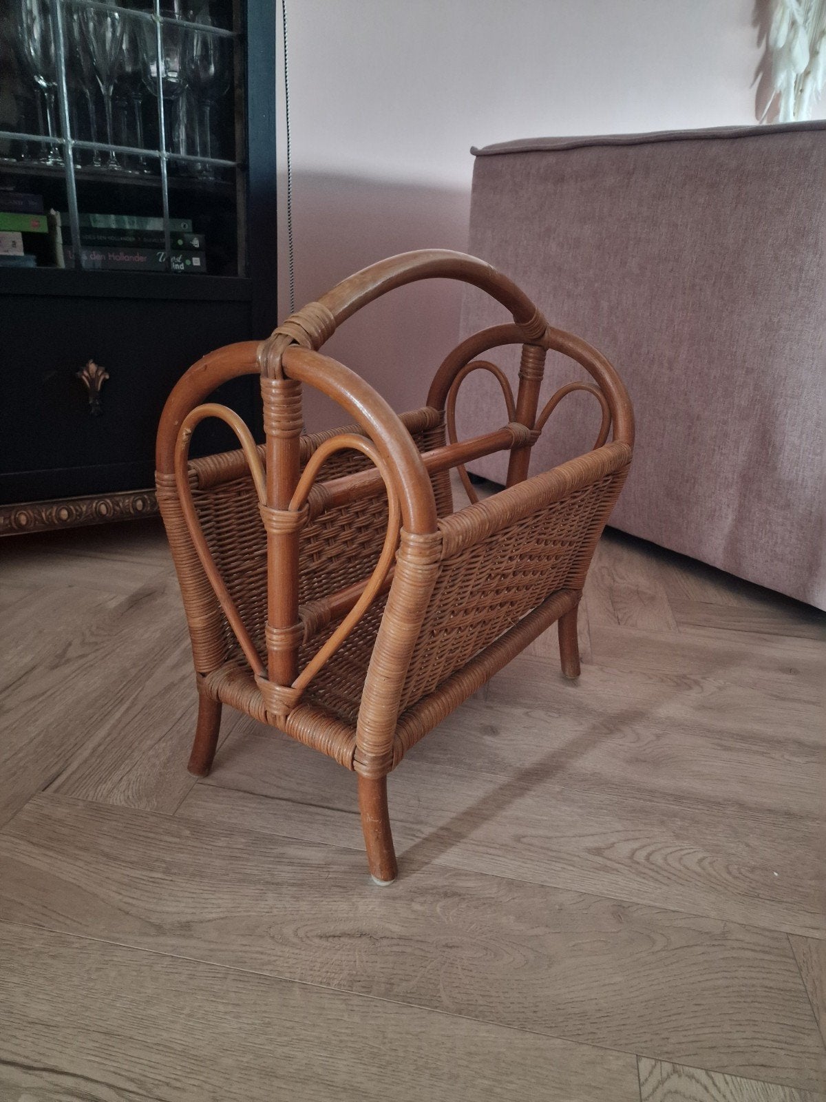 Rotan lectuurbak tijdschriften houder vintage krantenbak, Ophalen of Verzenden, Gebruikt, Natuurlijk materiaal