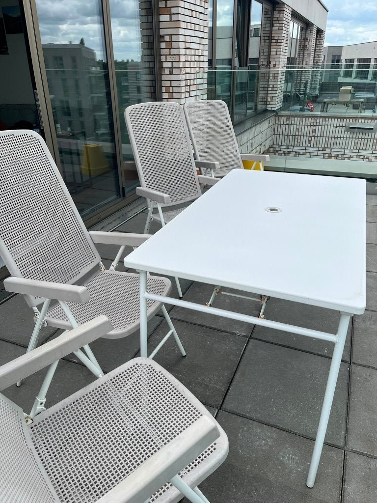 Balcony set - 4 seats and table, Ophalen, 4 zitplaatsen, Kunststof, Gebruikt