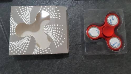 16 NIEUWE rode Spinners, fidget toys, personaliseerbaar, Verzamelen, Ophalen of Verzenden, Nieuw