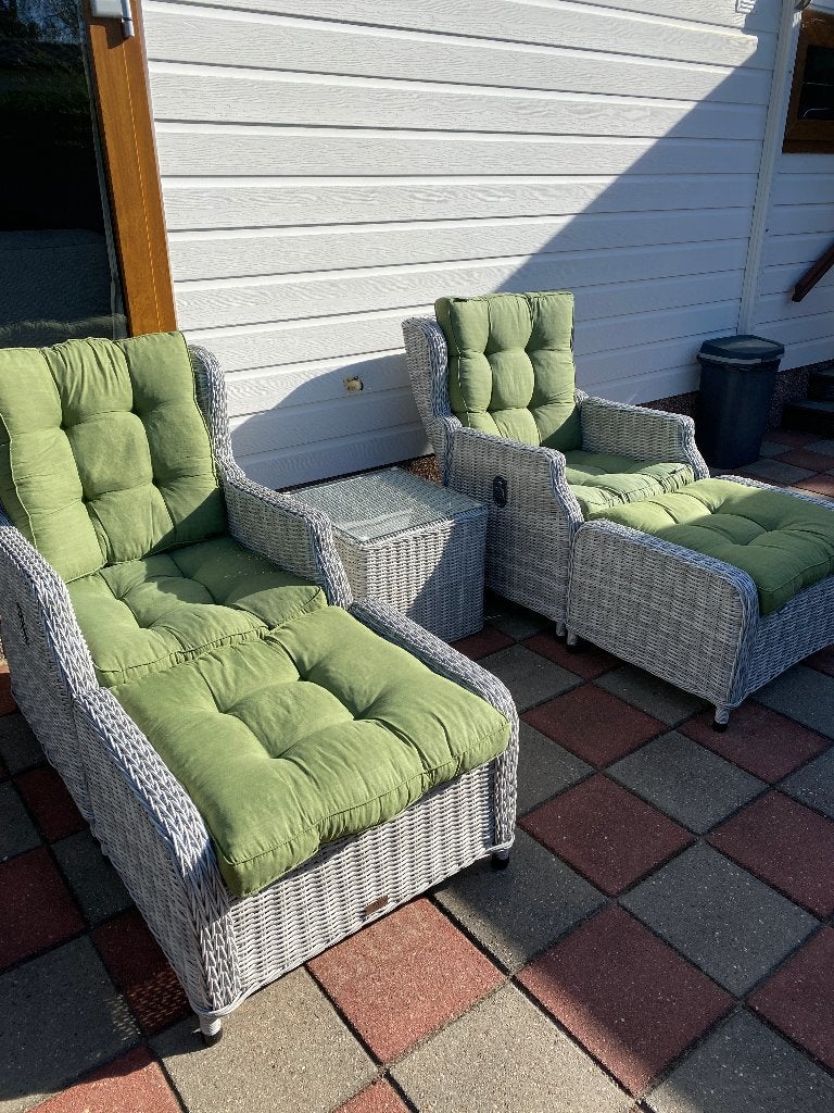 2 verstelbare relaxstoelen met nieuwe kussens, Tuin en Terras, Ophalen, Zo goed als nieuw, Wicker, Verstelbaar