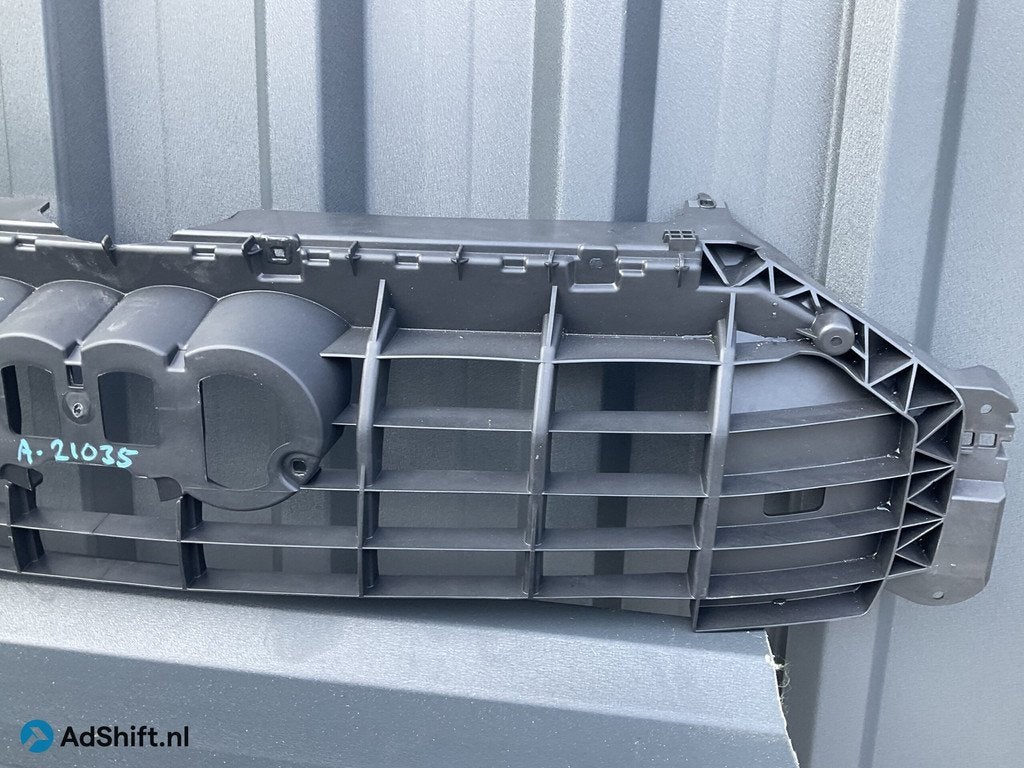 Bumper Grill Houder Audi Q3 83A853692A Voorbumper A-21035