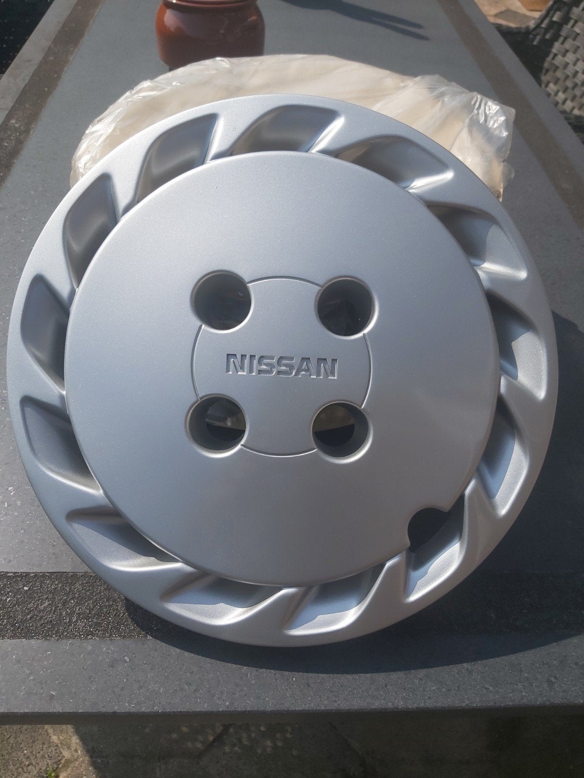 Nieuwe & ongebruikte 14 inch wieldoppen voor Nissan Bluebird, Ophalen of Verzenden, Nieuw