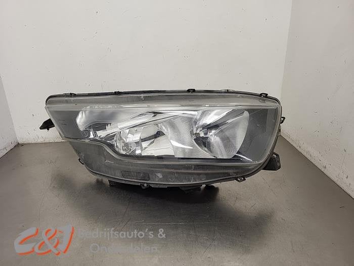 Koplamp rechts van een Iveco New Daily, Gebruikt, -, Overige automerken, -