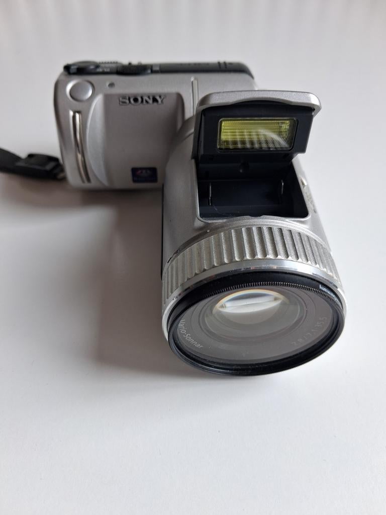 Sony Cyber-shot DSC-F707 Digitale Camera, Ophalen of Verzenden, Gebruikt, Sony, 4 t/m 7 keer