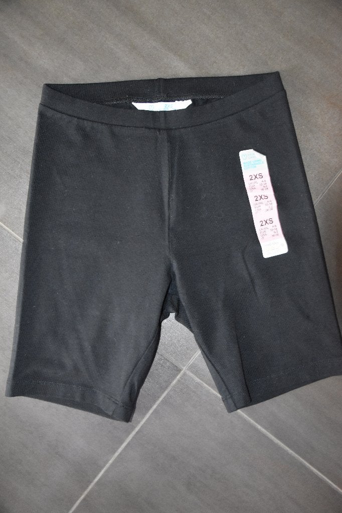 Korte zwarte legging, Primark, Zwart, Nieuw, Ophalen of Verzenden