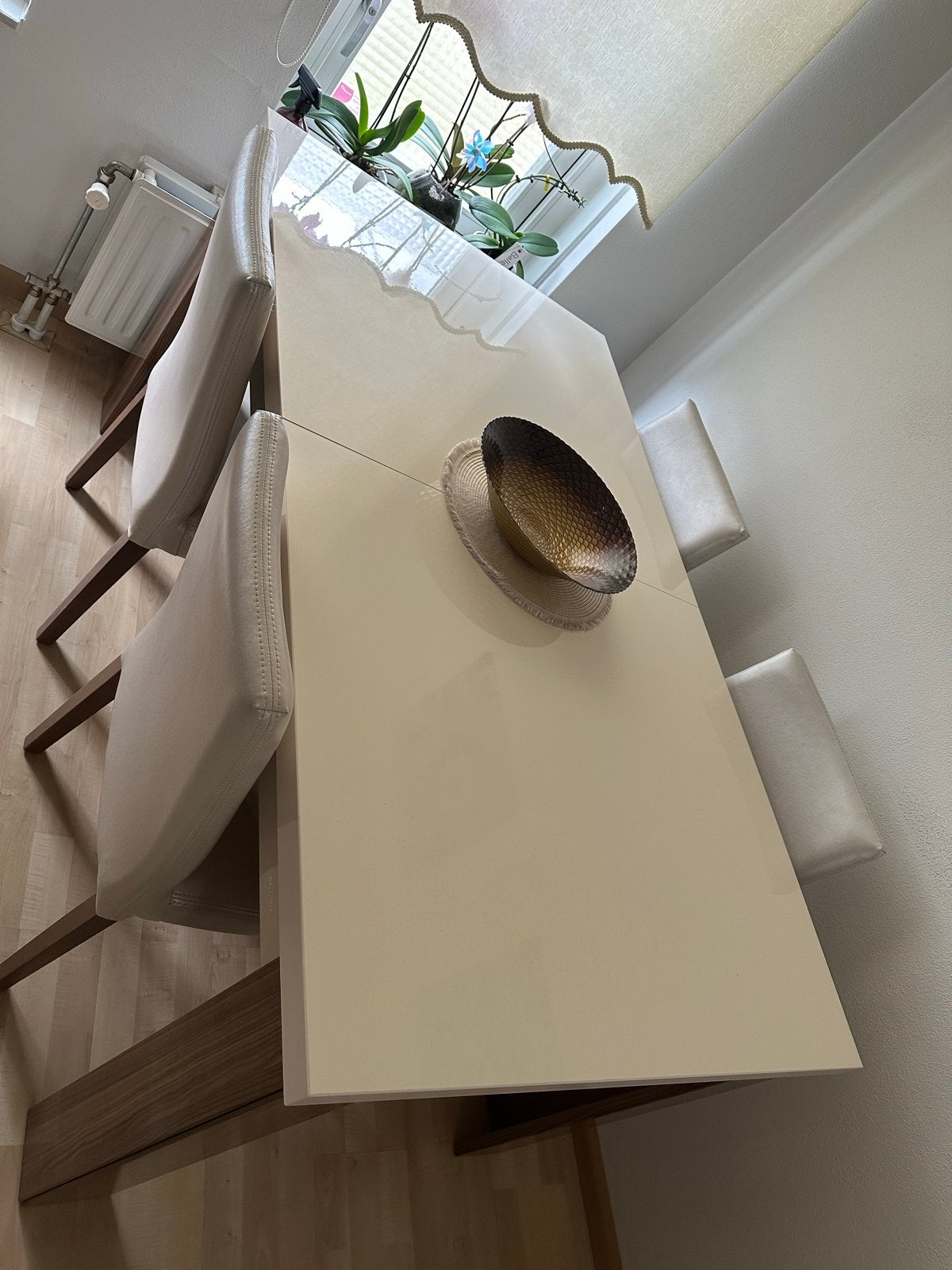 Uitschuifbare eettafel met 6 stoelen, Gebruikt, Vijf personen of meer, 150 tot 200 cm, Overige houtsoorten
