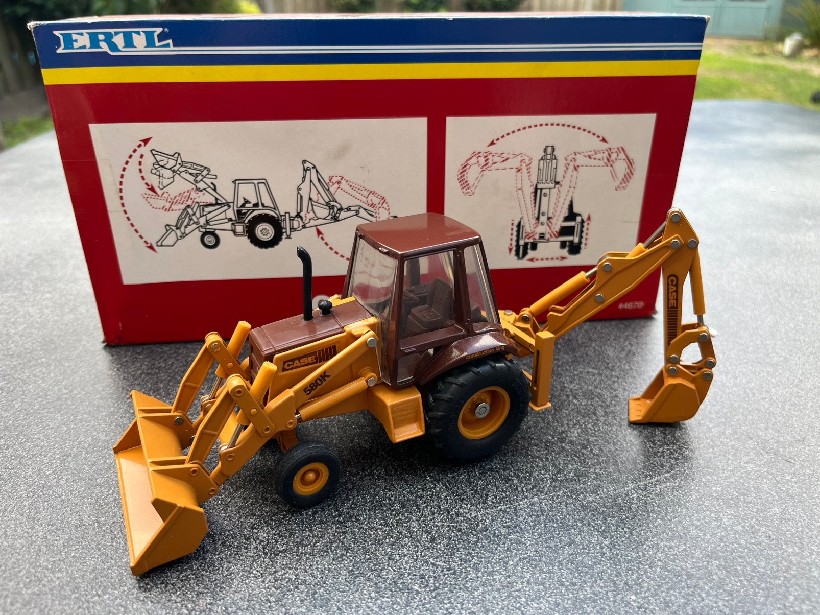 Case 580 K graaflaadcombinatie Ertl 4670 nieuw, Ophalen of Verzenden, Nieuw, Tractor of Landbouw, ERTL