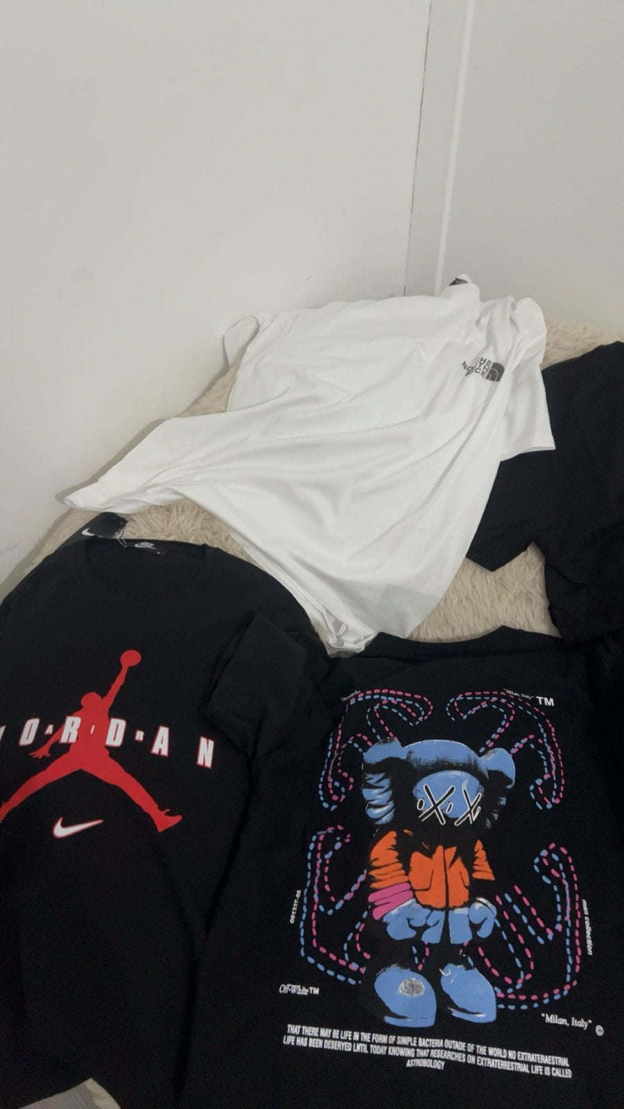 T-shirt te koop voor betere fotos app me effe, Kleding | Heren, T-shirts, Ophalen of Verzenden, Zo goed als nieuw, Maat 46 (S) of kleiner