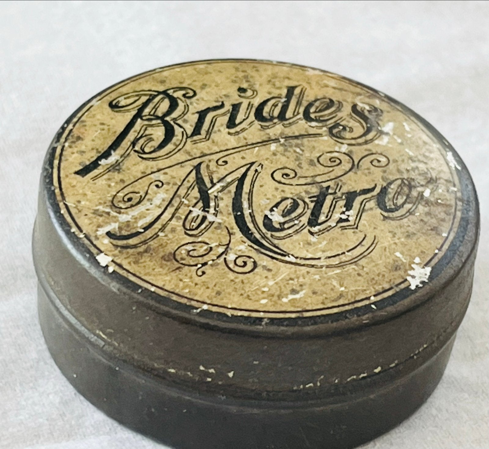 Antiek Brides Métro fournituren blikje, ca. 1900, Verzamelen, Verzenden
