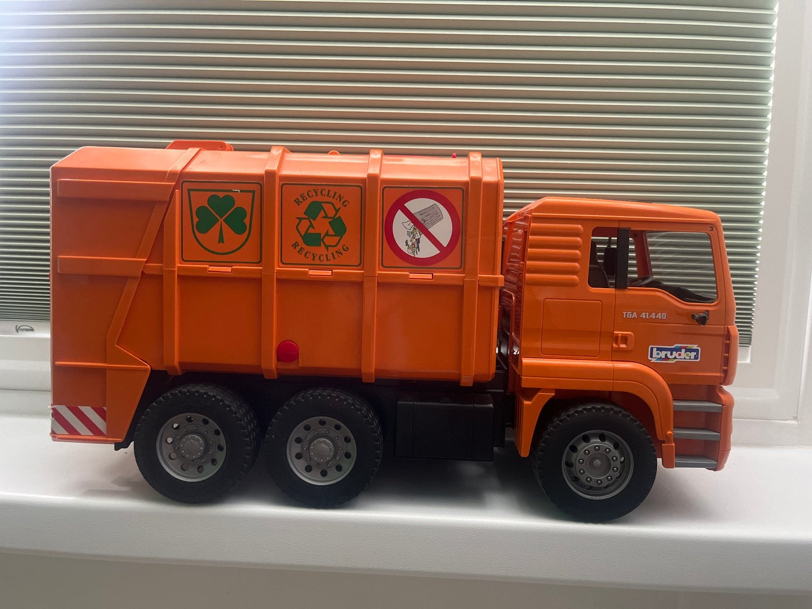 Bruder MAN vuilniswagen speelgoed, Kinderen en Baby's, Speelgoed | Speelgoedvoertuigen, Ophalen, Gebruikt